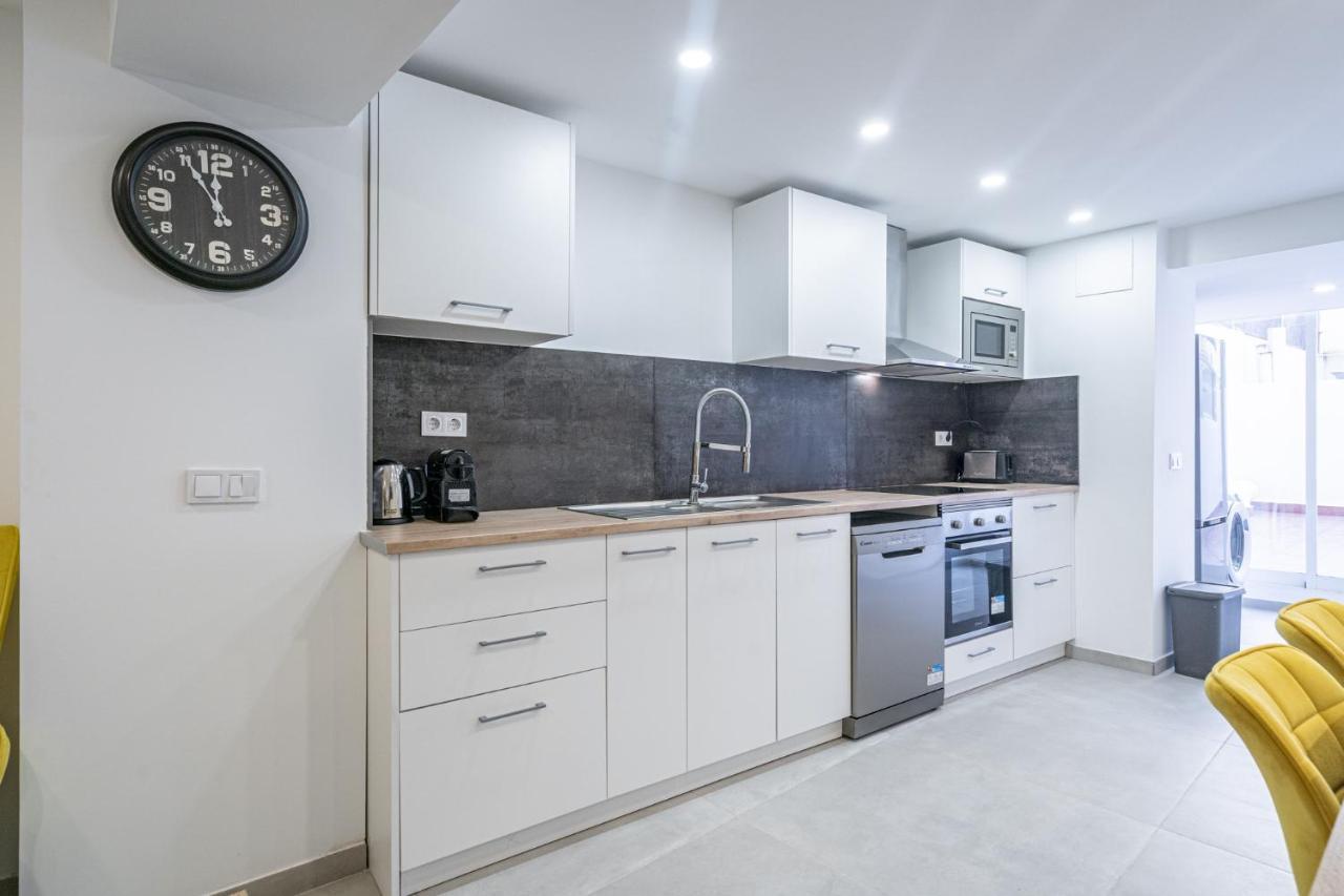 New Modern Cozy Apartment บาเลนเซีย ภายนอก รูปภาพ
